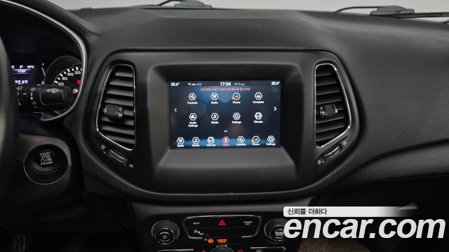 Jeep Compass (II) 2.4 Longitude AWD 2019 — фото 13