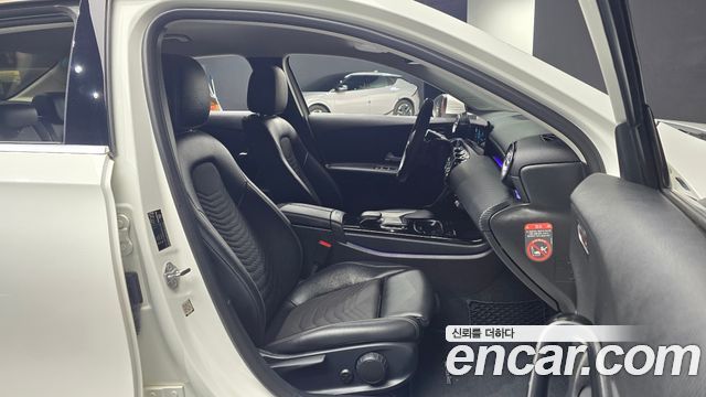 Mercedes-Benz A-Class (W177) A220 Sedan 2020 — фото 10