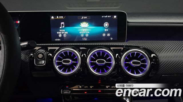 Mercedes-Benz A-Class (W177) A220 Sedan 2020 — фото 15