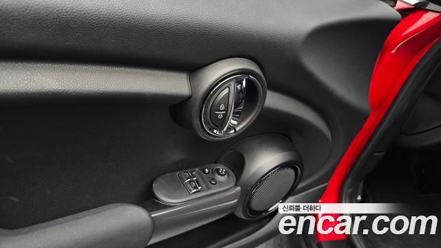 MINI Cooper Standard Third Generation 2021 — фото 35