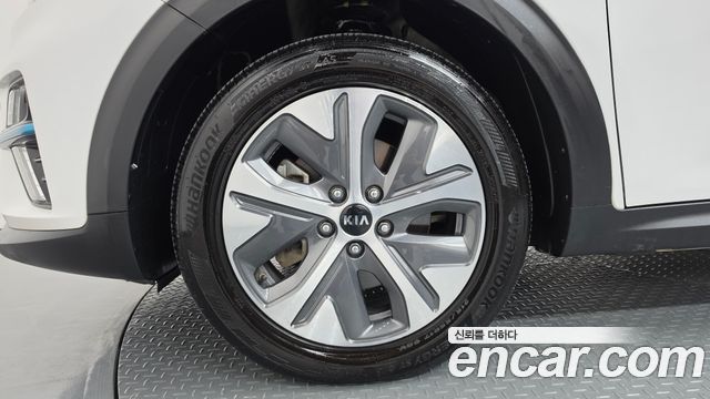 Kia Niro EV Noblesse 2020 — фото 5