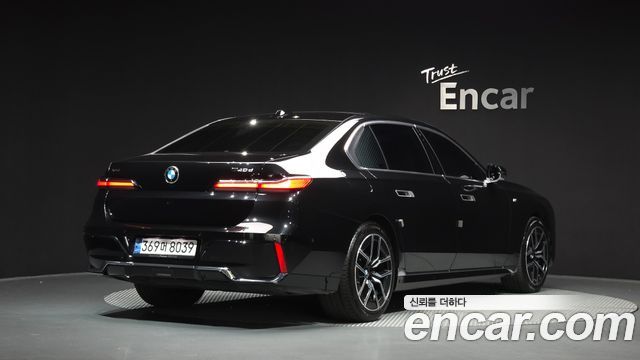 BMW 7 Series (G70) 740d xDrive M Sport 2024 — фото 2