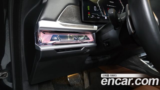 BMW 7 Series (G70) 740d xDrive M Sport 2024 — фото 29