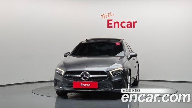 Mercedes-Benz A-Class (W177) A220 Sedan 2020 — фото 3