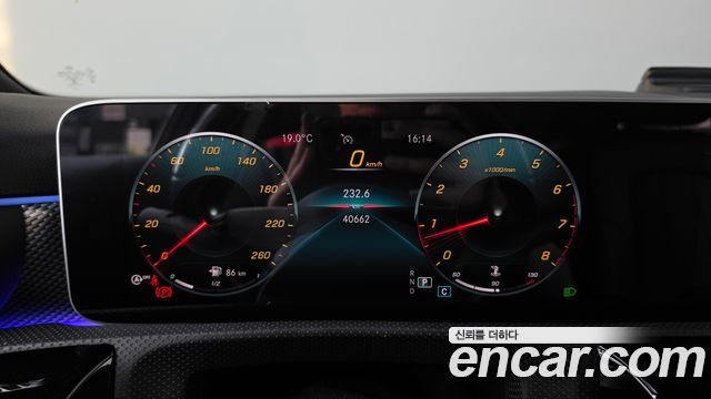 Mercedes-Benz A-Class (W177) A220 Sedan 2020 — фото 8