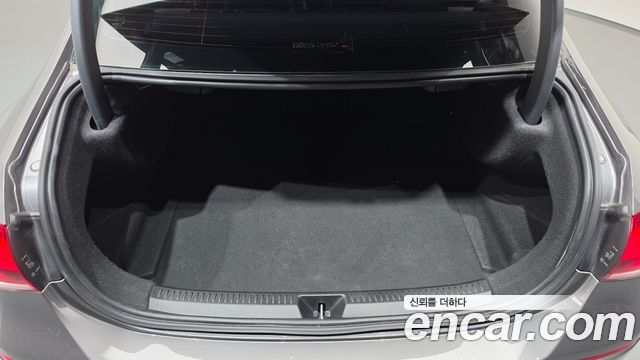 Mercedes-Benz A-Class (W177) A220 Sedan 2020 — фото 17