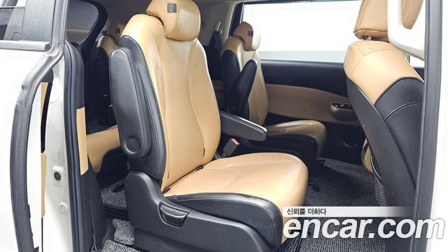 Kia Carnival (IV) Diesel 9-Seater Prestige 2021 — фото 28