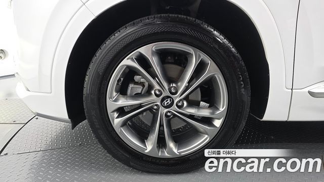Hyundai Santa Fe (TM) Diesel 2,0 4WD Inspiration 2019 — фото 5