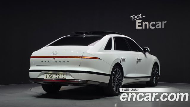 Hyundai Grandeur (GN7) 2,5 Gasoline 2WD Calligraphy 2024 — фото 2