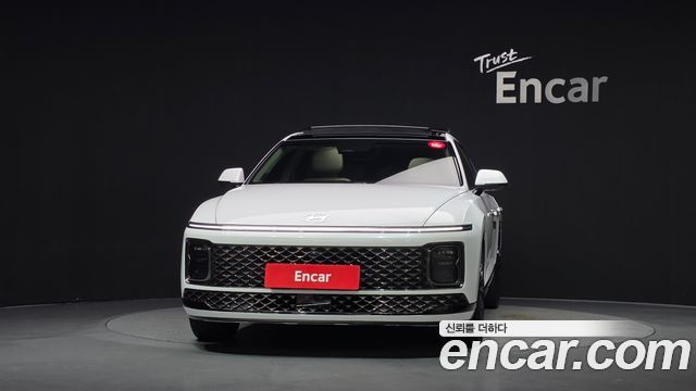 Hyundai Grandeur (GN7) 2,5 Gasoline 2WD Calligraphy 2024 — фото 3