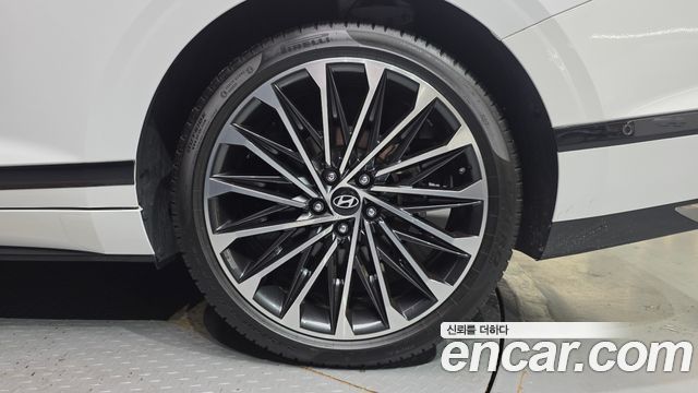 Hyundai Grandeur (GN7) 2,5 Gasoline 2WD Calligraphy 2024 — фото 5