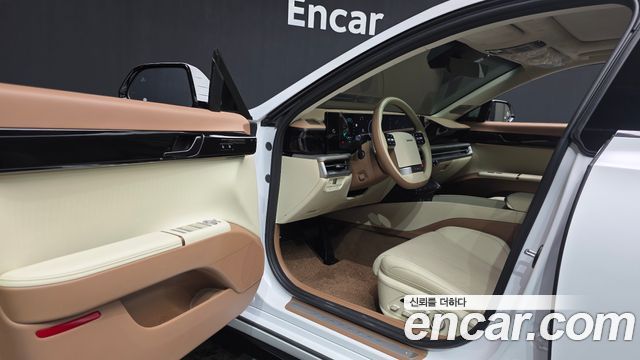 Hyundai Grandeur (GN7) 2,5 Gasoline 2WD Calligraphy 2024 — фото 10