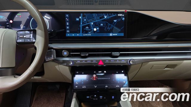 Hyundai Grandeur (GN7) 2,5 Gasoline 2WD Calligraphy 2024 — фото 13