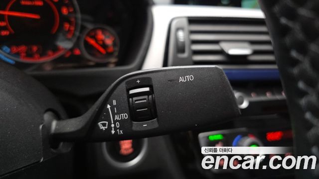 BMW 3 Series (F30) 320i M Sport 2017 — фото 18