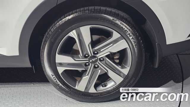 Kia Sorento (IV) HEV 1.6 2WD Gravity 2023 — фото 21