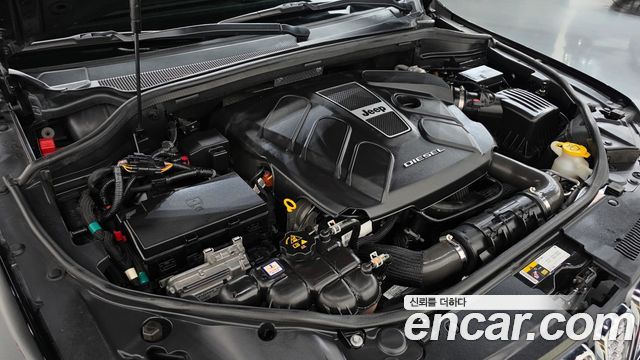 Jeep Grand Cherokee 3.0 Diesel Overland WK2 2018 — фото 6