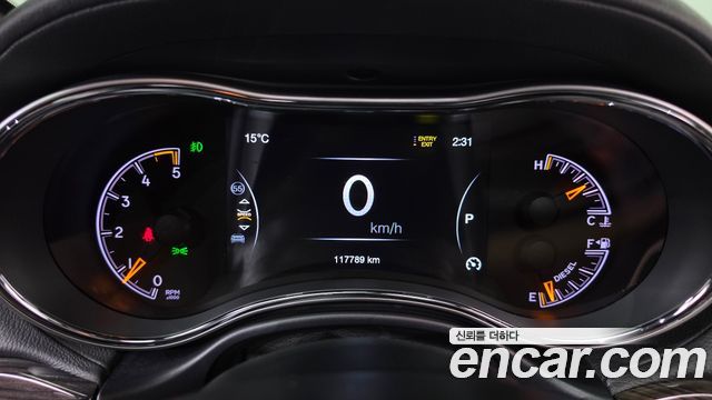 Jeep Grand Cherokee 3.0 Diesel Overland WK2 2018 — фото 8