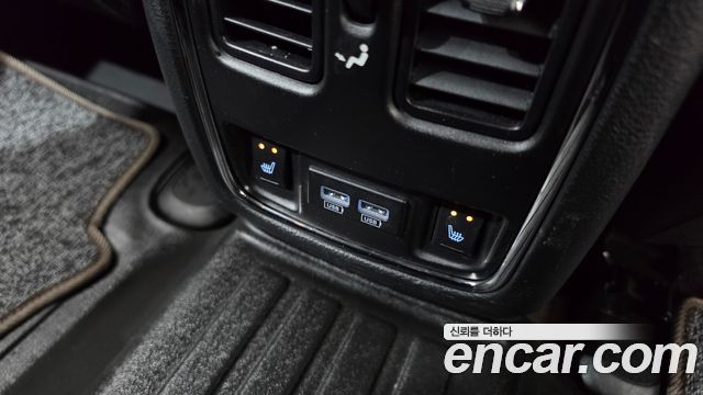 Jeep Grand Cherokee 3.0 Diesel Overland WK2 2018 — фото 15