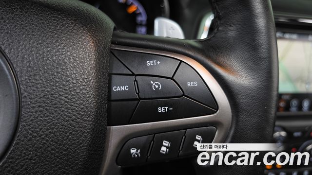 Jeep Grand Cherokee 3.0 Diesel Overland WK2 2018 — фото 17