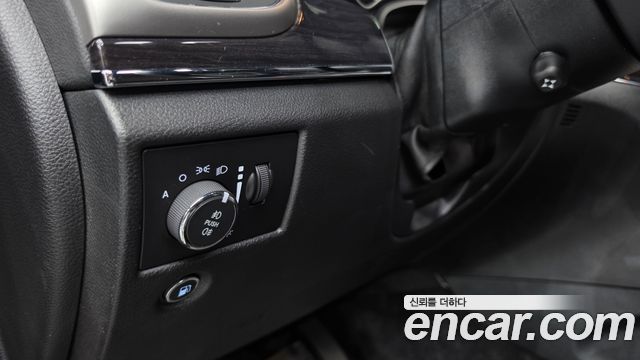 Jeep Grand Cherokee 3.0 Diesel Overland WK2 2018 — фото 20