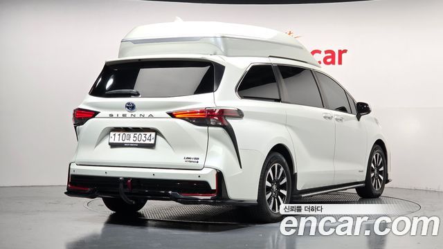 Toyota Sienna (IV) 2.5 Hybrid 2WD 2021 — фото 2