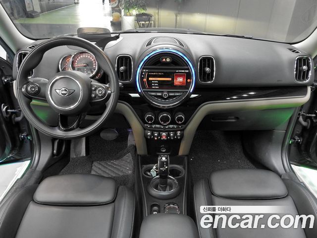 MINI Cooper D Countryman ALL4 HIGH 2nd 2019 — фото 7