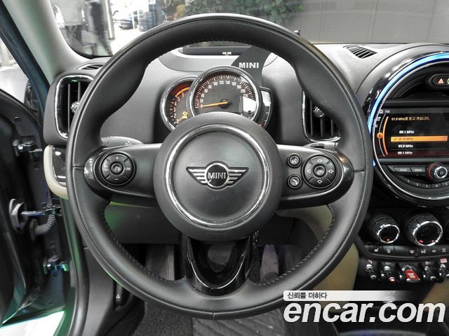 MINI Cooper D Countryman ALL4 HIGH 2nd 2019 — фото 16