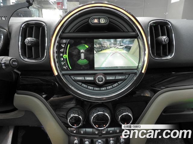 MINI Cooper D Countryman ALL4 HIGH 2nd 2019 — фото 21