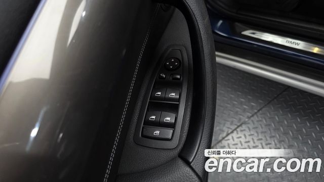 BMW X1 (F48) xDrive 18d xLine 2021 — фото 16