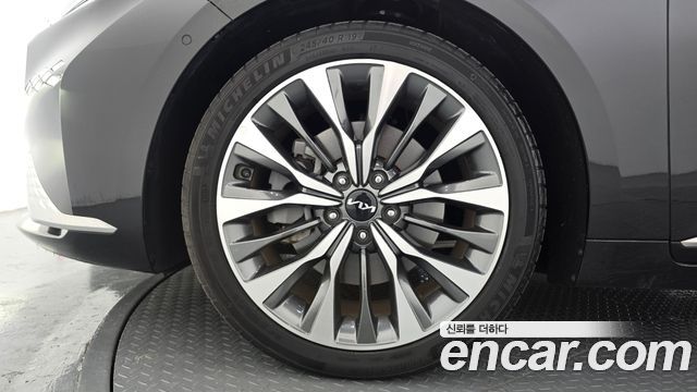 Kia K8 2.5 Gasoline 2WD Signature 2023 — фото 5