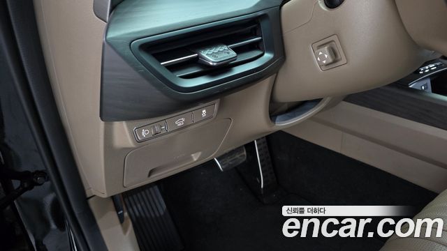 Kia K8 2.5 Gasoline 2WD Signature 2023 — фото 19