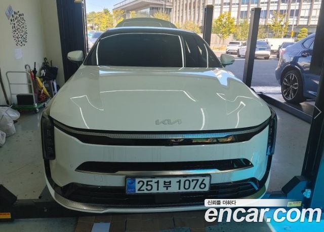 Kia K8 2.5 Gasoline 2WD Signature