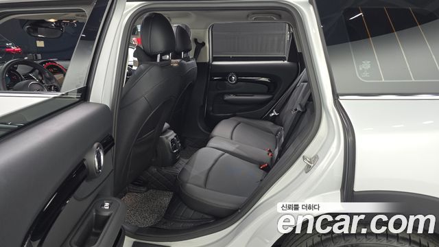 MINI Cooper Clubman Classic 2nd 2023 — фото 13