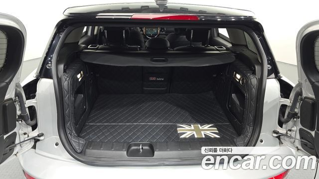MINI Cooper Clubman Classic 2nd 2023 — фото 27