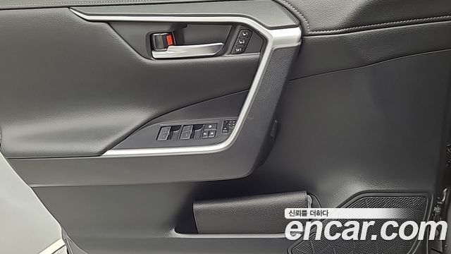 Toyota RAV4 (V) 2,5 4WD Hybrid LTD 2022 — фото 20