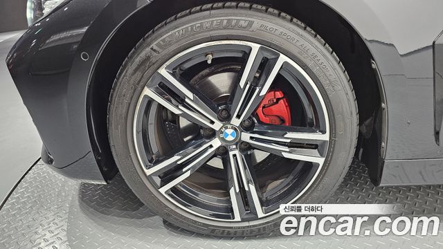 BMW 4 Series (G22) 420i M Sport Convertible 2022 — фото 5