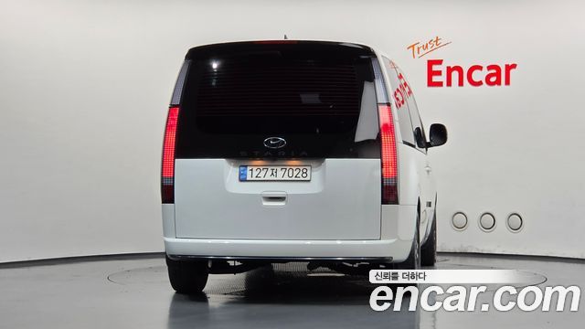 Hyundai Staria Lounge 9-Seater Prestige 2023 — фото 4
