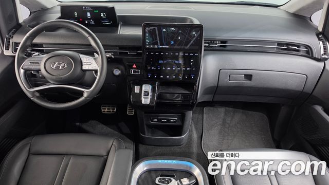 Hyundai Staria Lounge 9-Seater Prestige 2023 — фото 7
