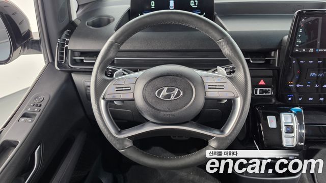 Hyundai Staria Lounge 9-Seater Prestige 2023 — фото 12