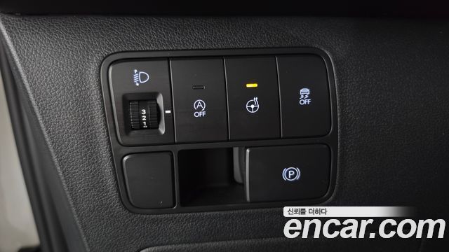 Hyundai Staria Lounge 9-Seater Prestige 2023 — фото 19