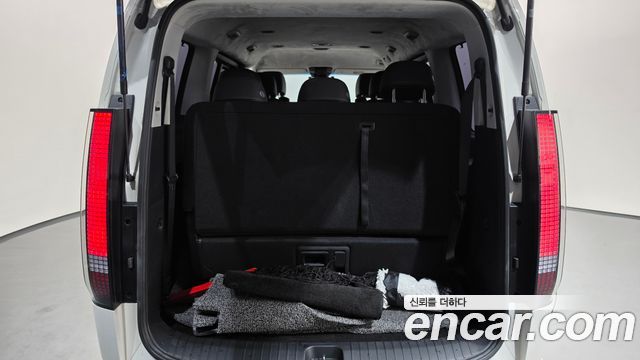 Hyundai Staria Lounge 9-Seater Prestige 2023 — фото 20