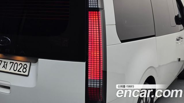 Hyundai Staria Lounge 9-Seater Prestige 2023 — фото 23