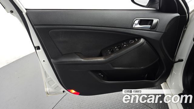 Kia K5 Luxury Trendy 2014 — фото 24