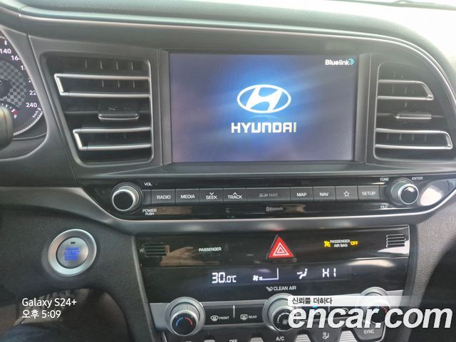 Hyundai Avante (AD) 1.6 LPi Smart(Rental) 2020 — фото 16