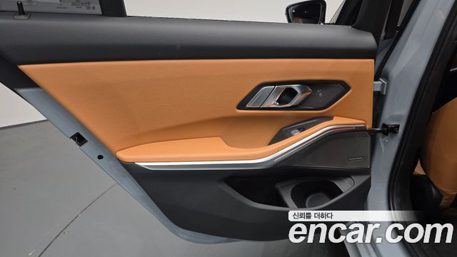 BMW 3 Series (G20) 320i M Sport 2023 — фото 25