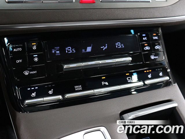 Hyundai Grandeur (IG) 2.5 Premium Choice 2020 — фото 15
