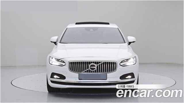 Volvo S90 B6 AWD Inscription 2021 — фото 2