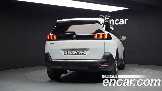 Peugeot 5008 (II) 1.6 BlueHDi Allure 2018 — фото 4