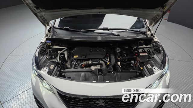 Peugeot 5008 (II) 1.6 BlueHDi Allure 2018 — фото 6