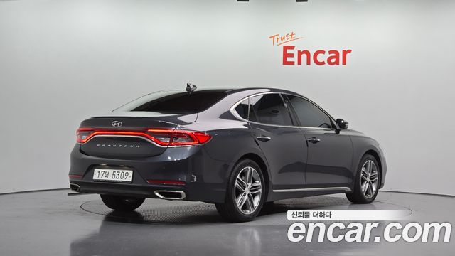 Hyundai Grandeur (IG) 2.4 Premium Special 2018 — фото 2